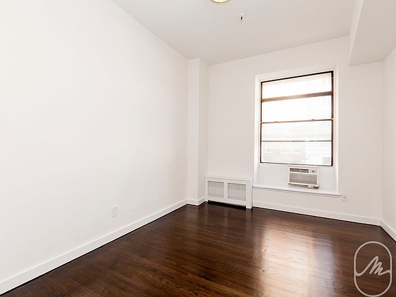 5th image of 127 4th Ave APT 5D