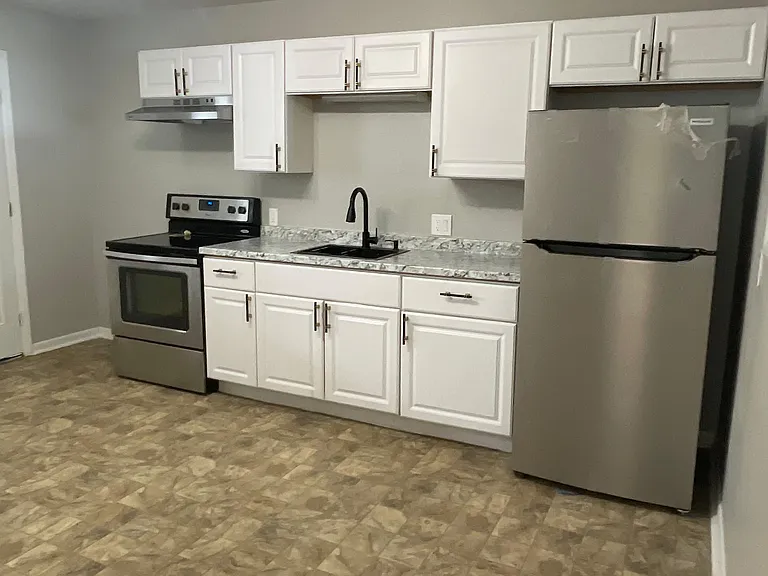 142 Beverly Ave #2 — Photo 2