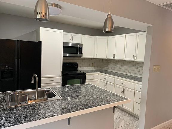 3rd image of 3803 Mia Tia Cir APT D