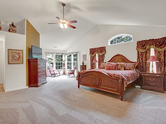 5th image of 1703 Stone Ivy Pl