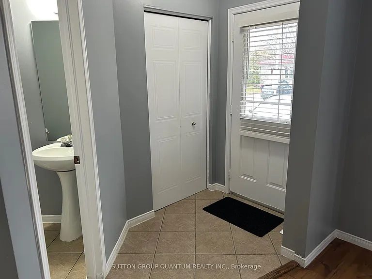 987 Prosperity Ct — Photo 3