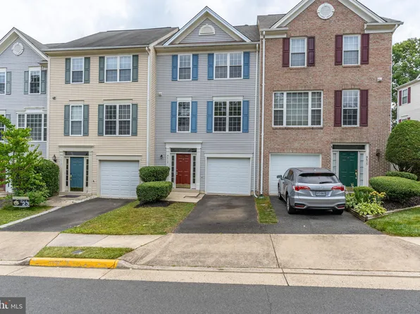 9417 Silver Meteor Ct, Manassas Park, VA 20111