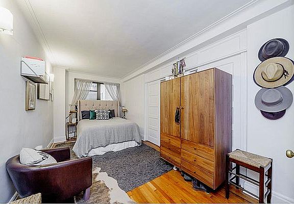 4th image of 7 Park Ave APT 42