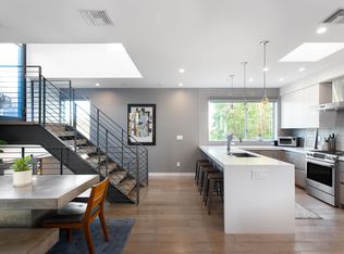 7192 W Formosa Fusion Ct, Los Angeles, CA 90046