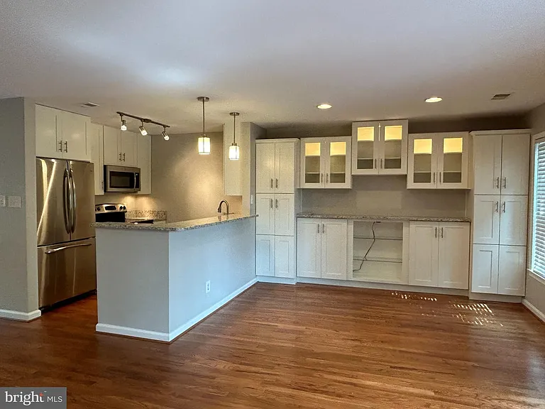2107 N Rolfe St #D — Photo 11