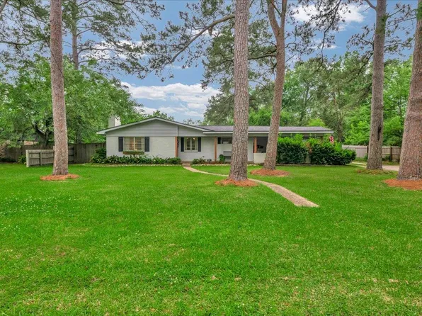 907 Russell Ave, Lufkin, TX 75904