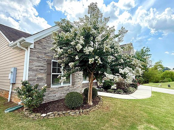 5th image of 7038 Camrose Ln NW
