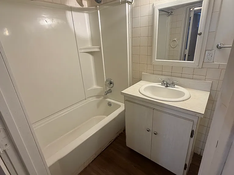 669 McKinley Ave — Photo 7