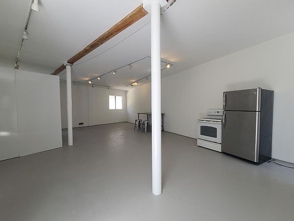 2nd image of 2444 2nd St APT D