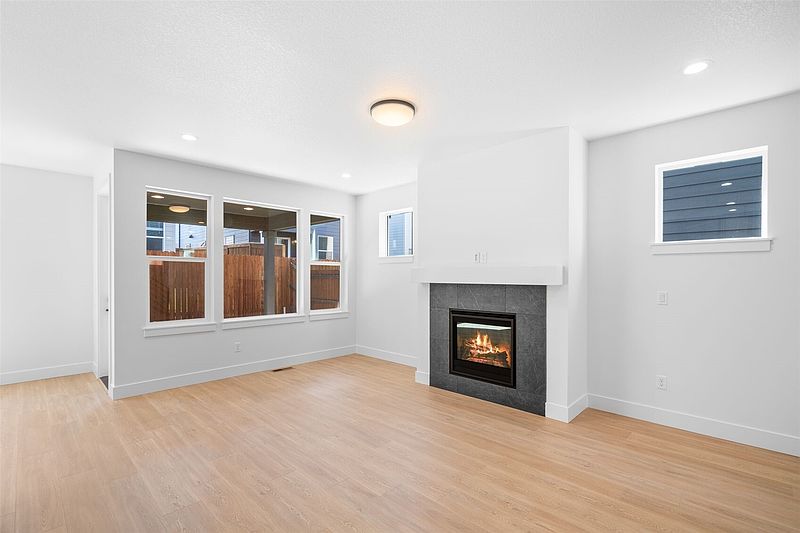 5th image of 821 NW 175th Way