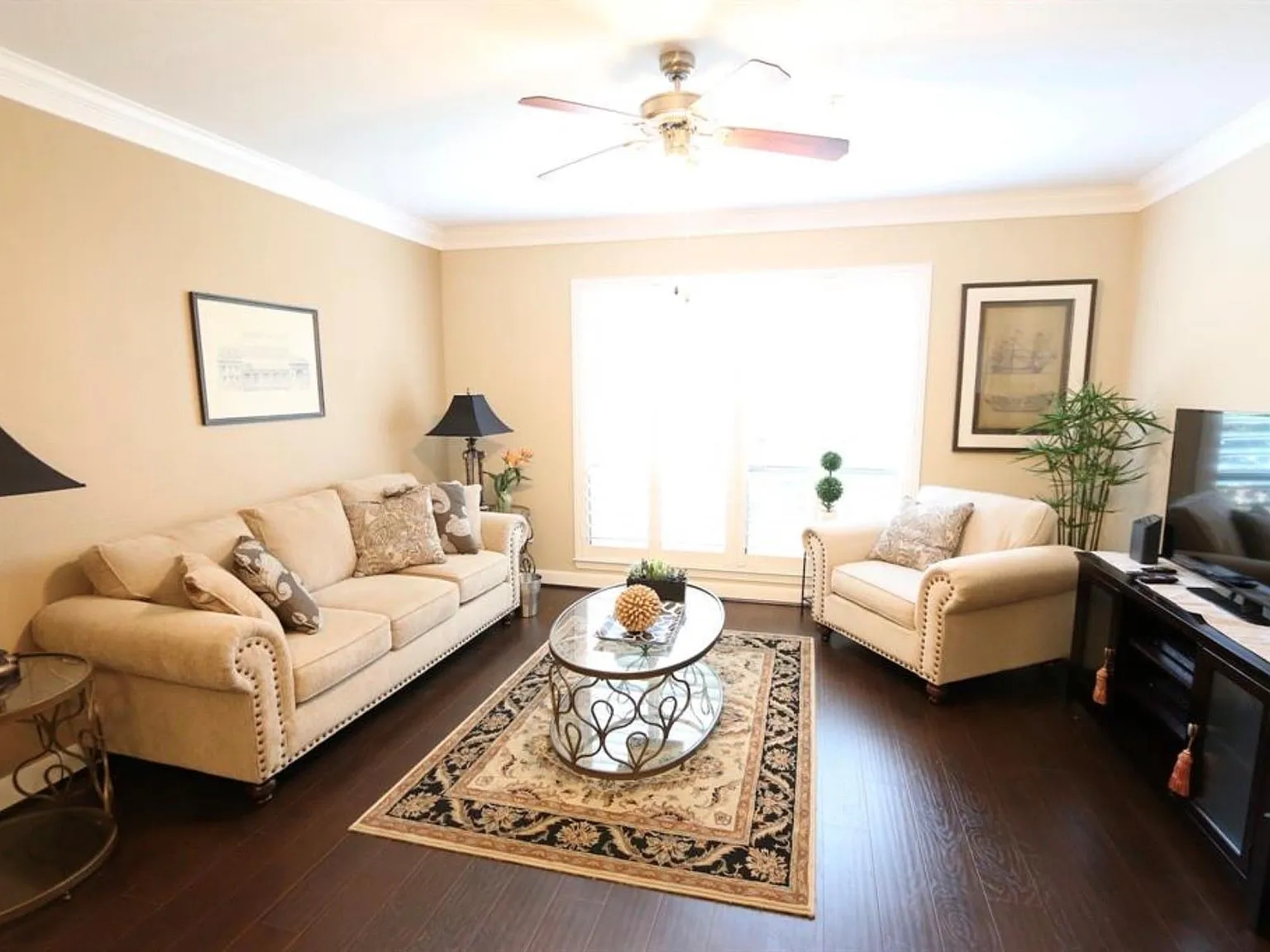 1 bed, 1.0 bath, 835 sqft, $2,350 — Photo 3