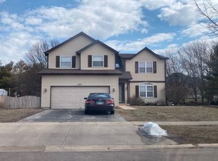 401 Juniper Dr, North Aurora, IL 60542
