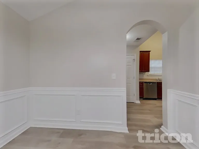 247 Augusta Woods Dr — Photo 5