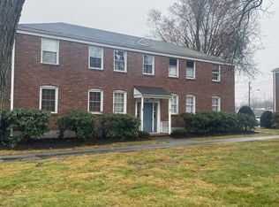 47 Colony Rd APT 1B, West Springfield, MA 01089