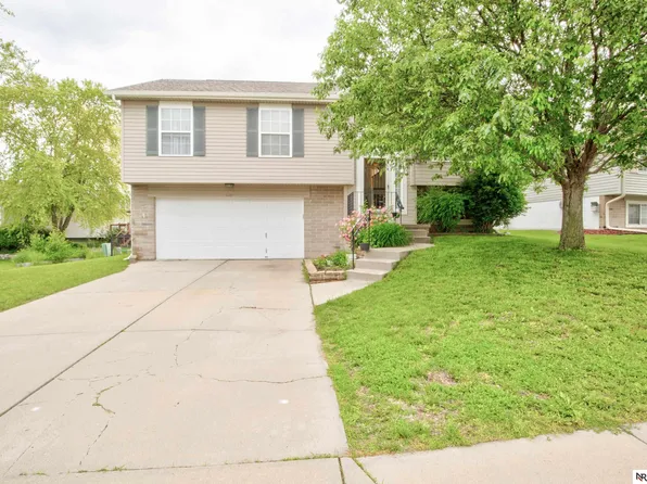6411 N 79th St, Omaha, NE 68134