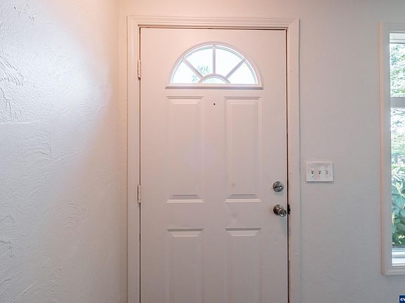 4th image of 530-536 34th Ave SE