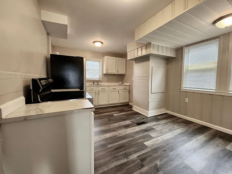 500 Garson Ave — Photo 2