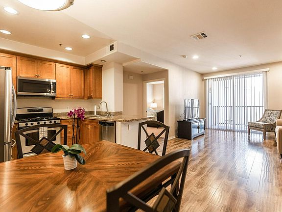 2nd image of 360 Avenue 26 #346