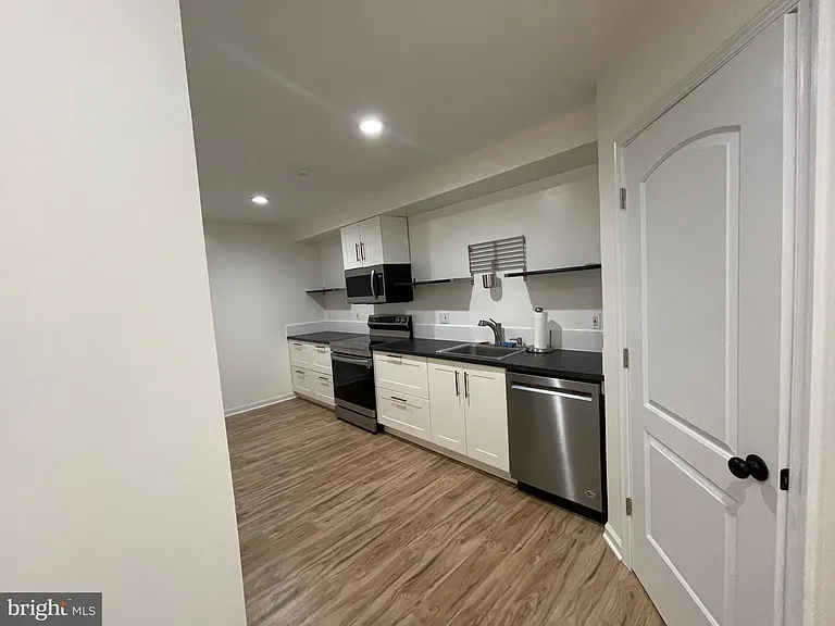 3137 Trenholm Dr — Photo 24