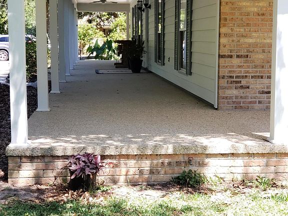 4th image of 9409 Marina Ave