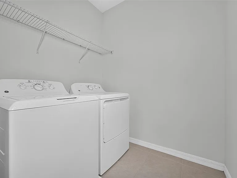 2394 Britwell Pl — Photo 18