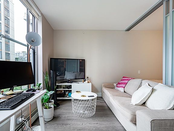 4th image of 1783 Manitoba St #524