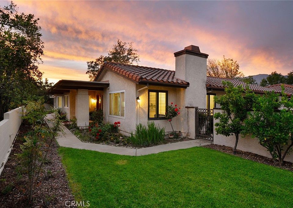 1st image of 860 Calle Del Sol