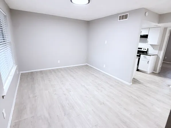 2531 E Ledbetter Dr, Dallas, TX 75216