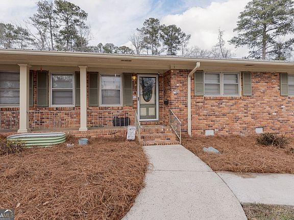 3rd image of 210 Granada Ter