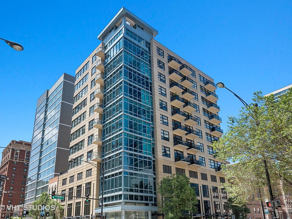 1st image of 101 W Superior St APT 1203