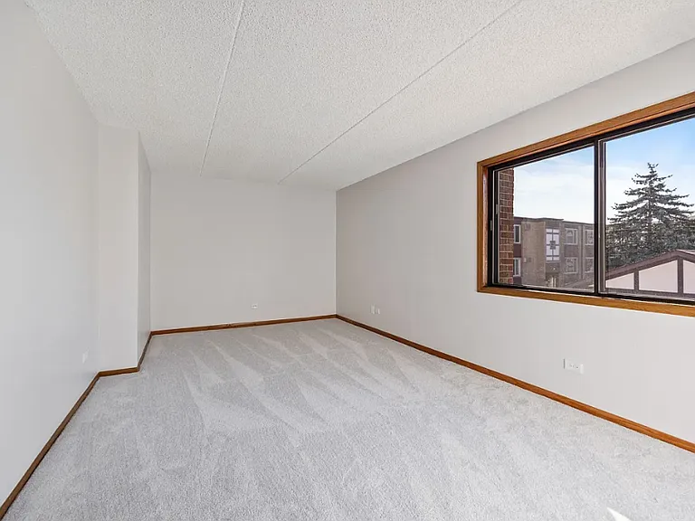 17525 71st Ct #2C — Photo 8