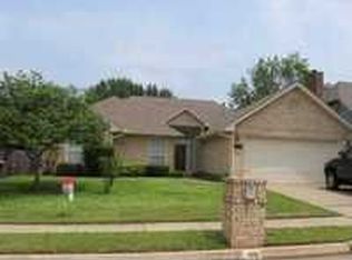 1816 Courtney Ln, Edmond, OK 73013