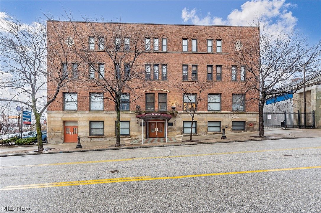 1133 W 9th St APT 307, Cleveland, OH 44113 | Zillow