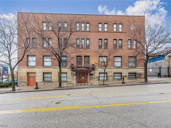 1133 W 9th St APT 307, Cleveland, OH 44113