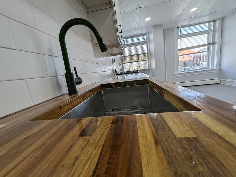 124 S 2nd St #202 — Photo 6
