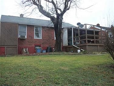 2nd image of 72 Cumberland Vlg