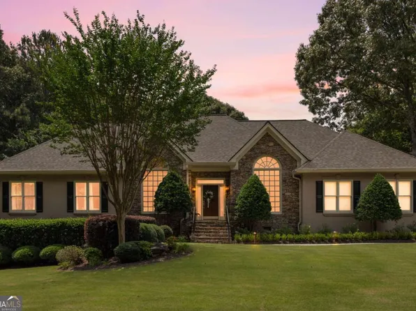 1540 Winding Creek Cir, Snellville, GA 30078