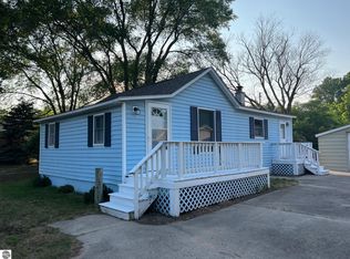 711 E Lincoln St, East Tawas, MI