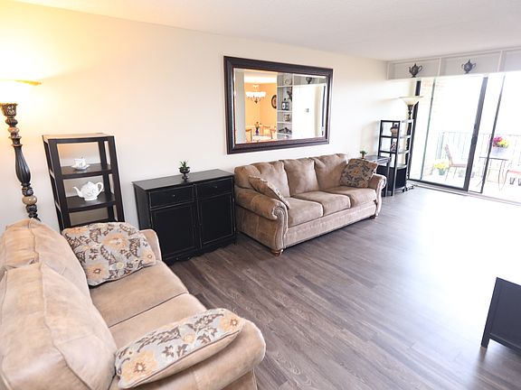 4th image of 2300 Pimmit Dr APT 1419