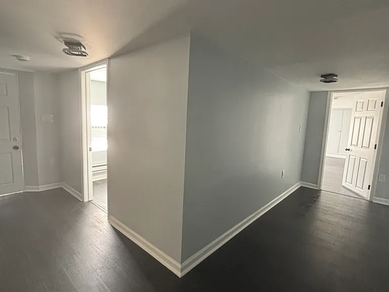 2431 Arunah Ave #B — Photo 14