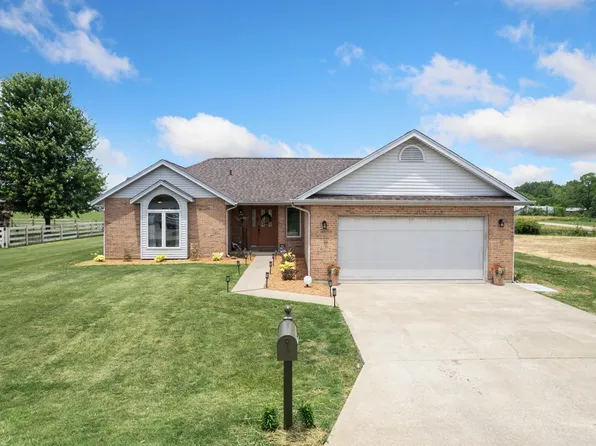 202 Lakewood Ln, Georgetown, OH 45121