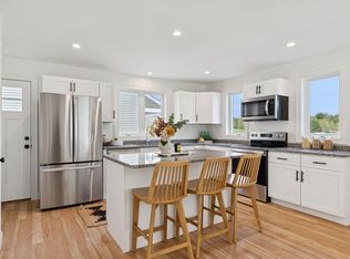 5 Feldspar Ln UNIT 3, Cumberland Center, ME 04021