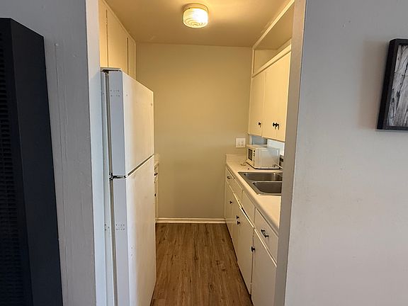 5th image of 1906 Santa Clara St APT 3