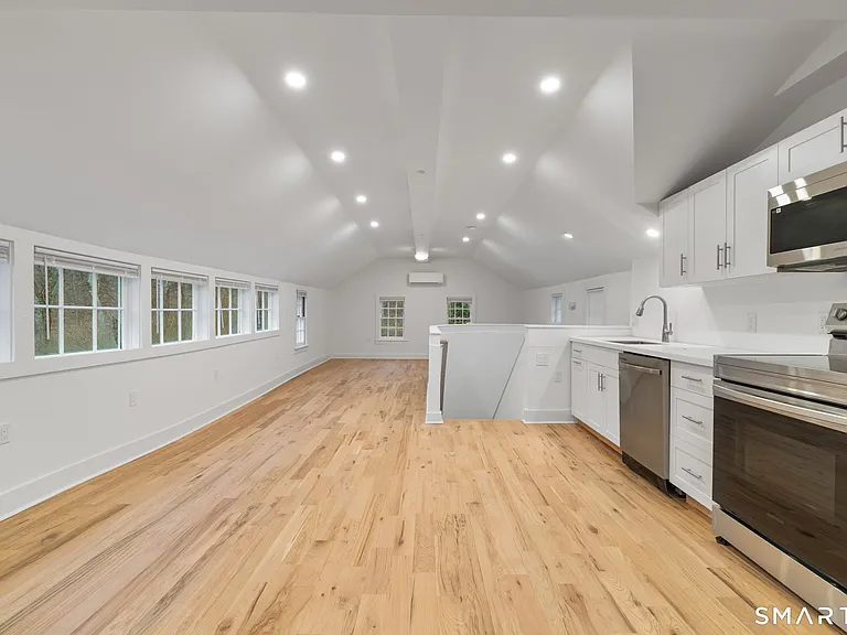 523 Danbury Rd #C — Photo 7