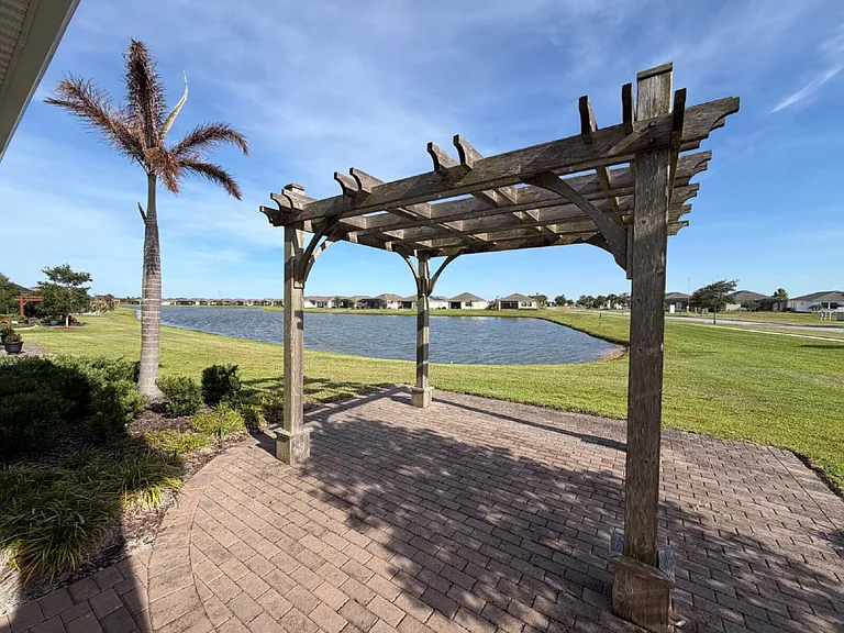 2371 Caravan Pl — Photo 23
