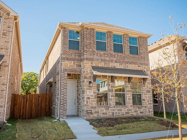 7517 Regal Ln — Photo 1