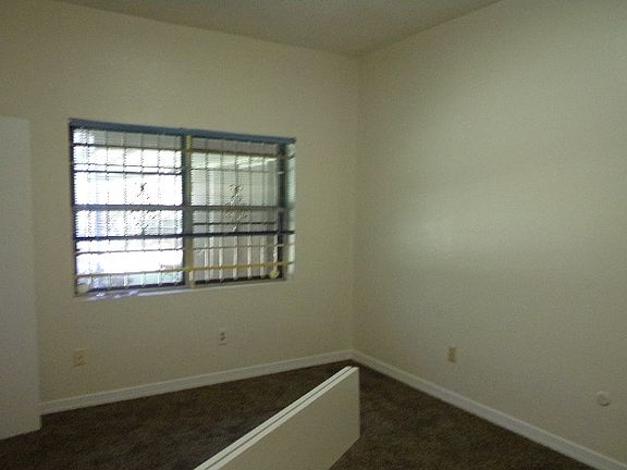 5th image of 4690 Corley St