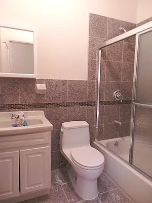 Rented by Perry Associates NYC Inc | media 9