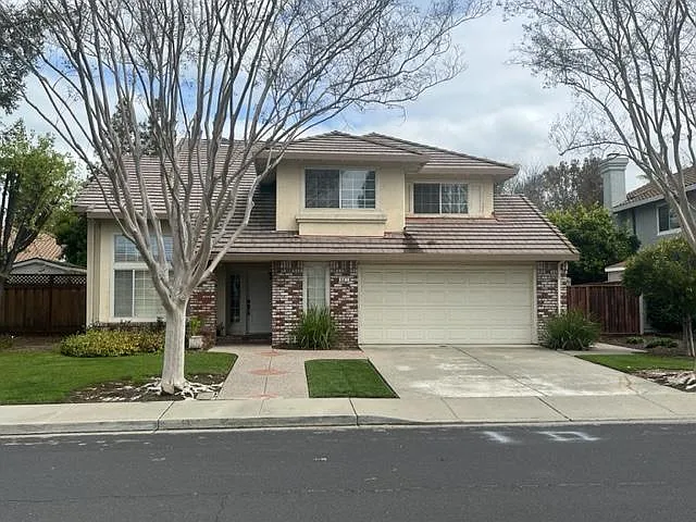 887 Roma St photo 1