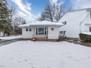 110 Talbot Dr, Bedford, OH 44146